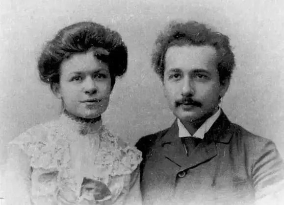 爱因斯坦不仅拥有超大的脑容量，还有令人沦陷的颜值和多情 - 第6张  | 鹿鸣天涯